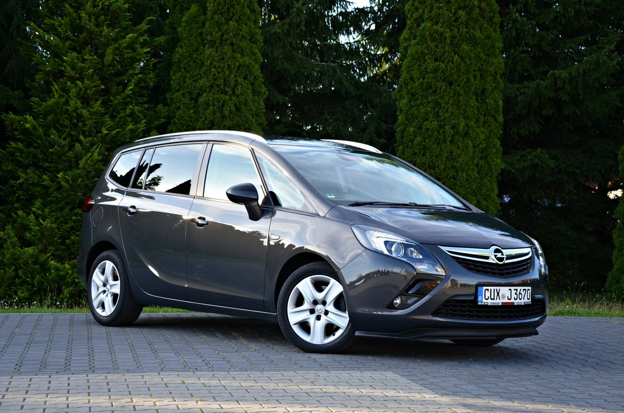 Opel Zafira - Zdjęcie 16