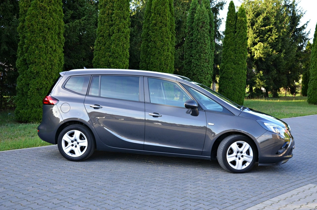 Opel Zafira - Zdjęcie 19