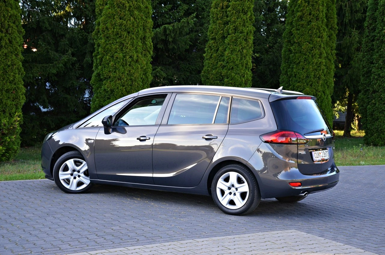 Opel Zafira - Zdjęcie 21
