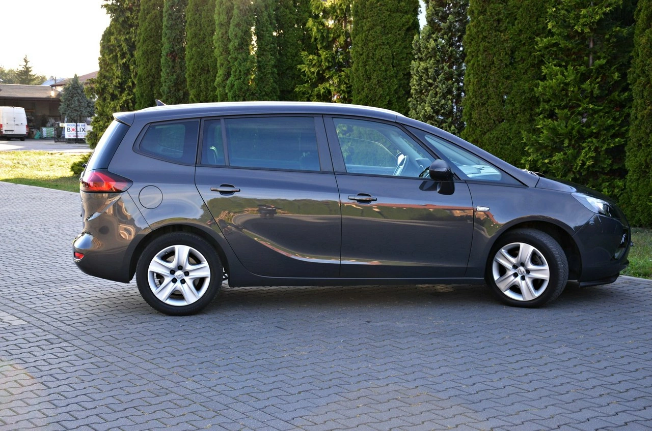 Opel Zafira - Zdjęcie 27