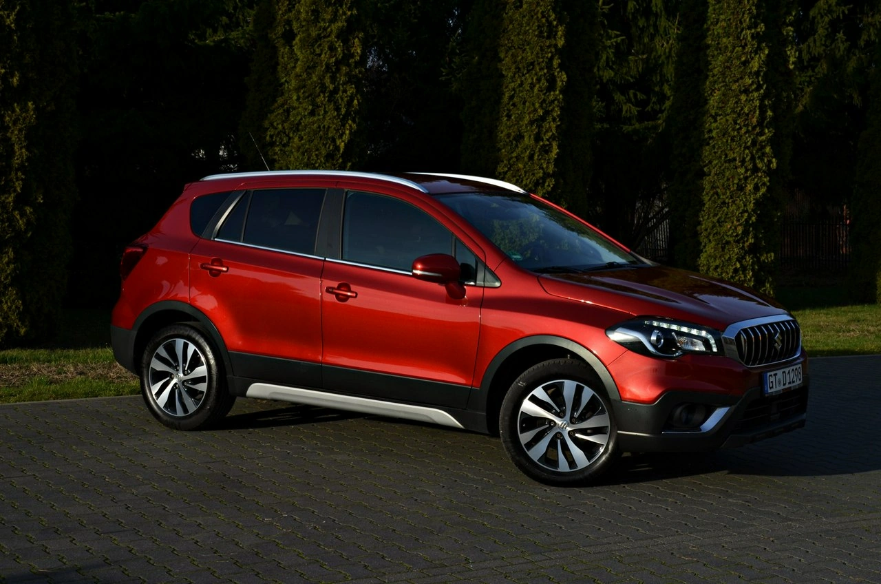 Suzuki SX4 S-Cross - Zdjęcie 12