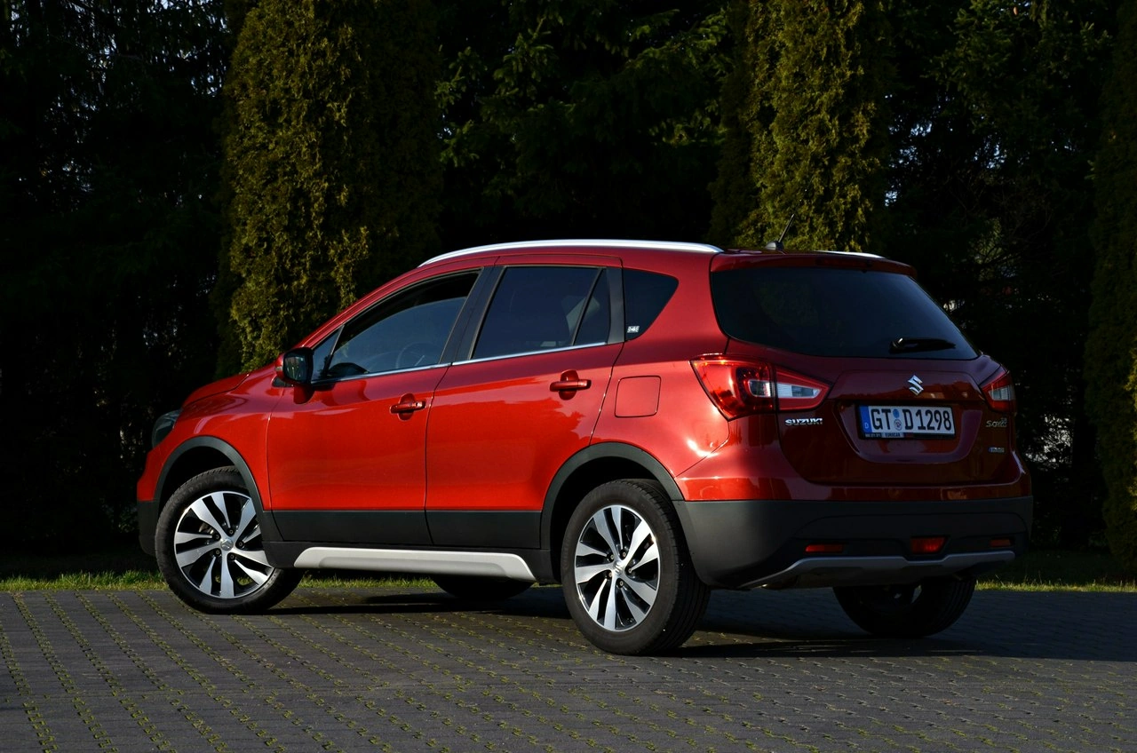 Suzuki SX4 S-Cross - Zdjęcie 23