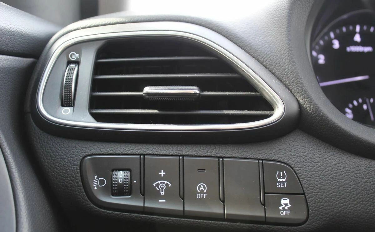 Hyundai i30 - Zdjęcie 11