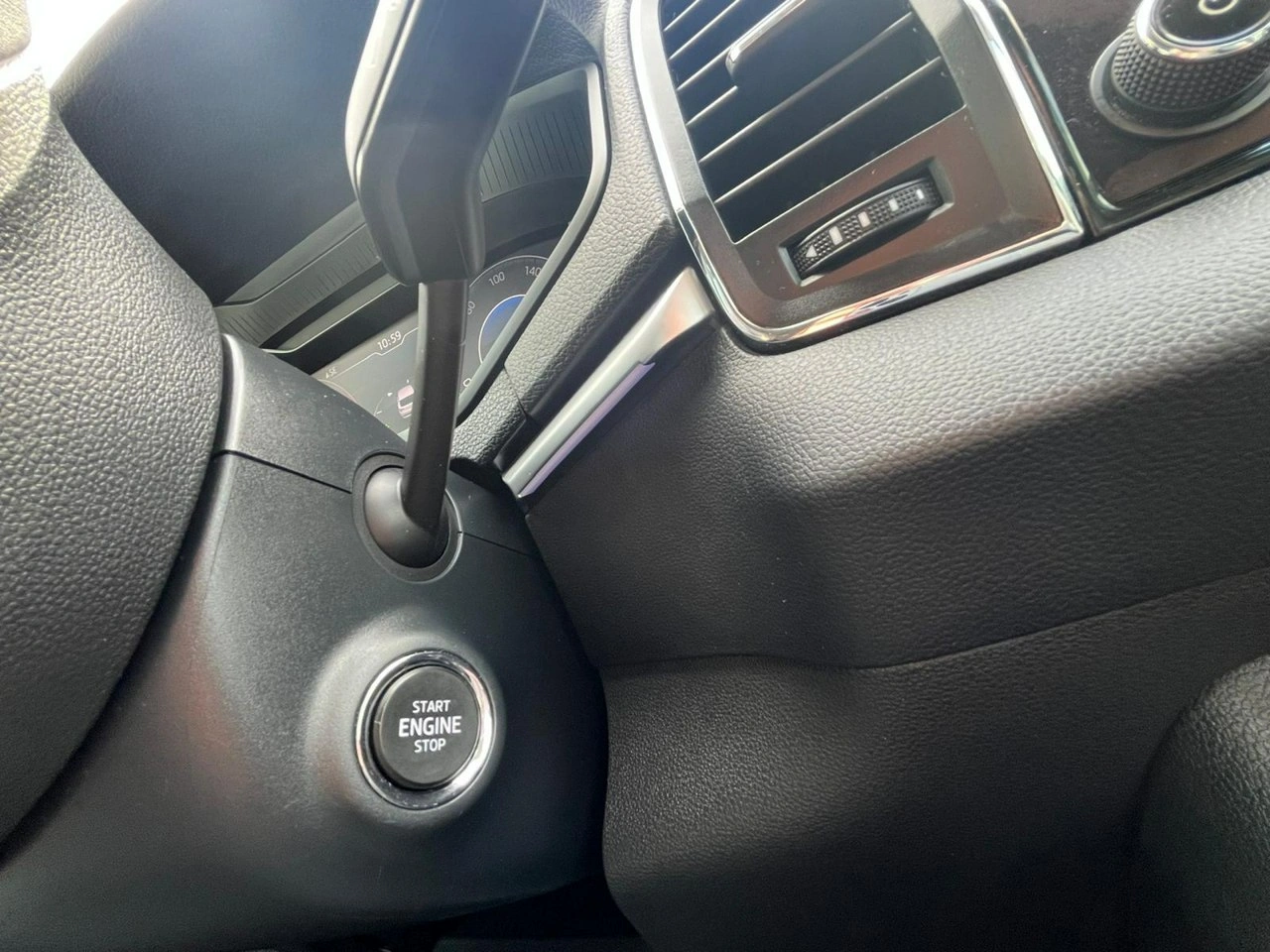 Skoda Karoq - Zdjęcie 13