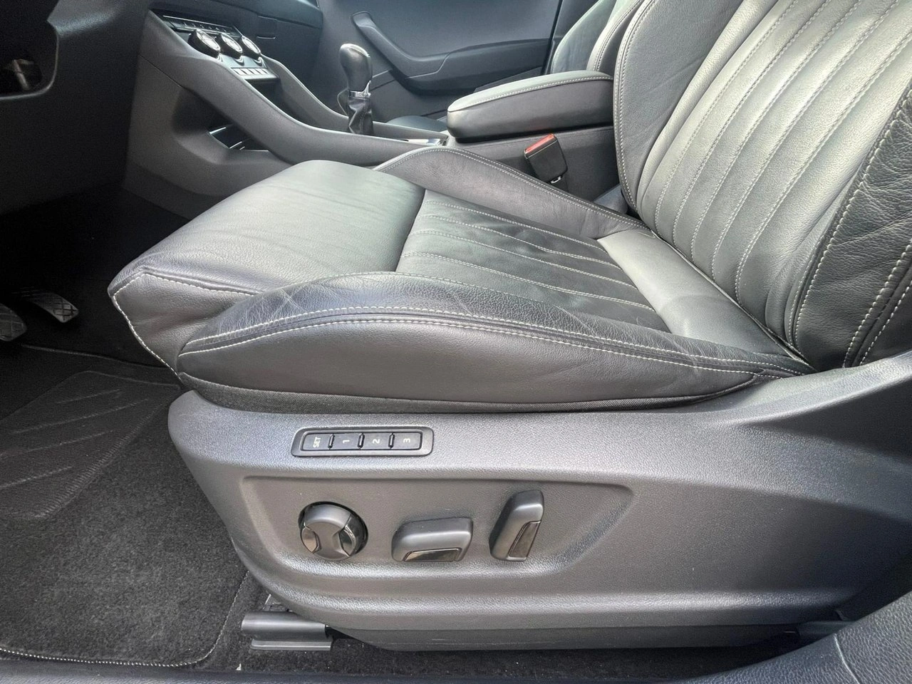 Skoda Karoq - Zdjęcie 37