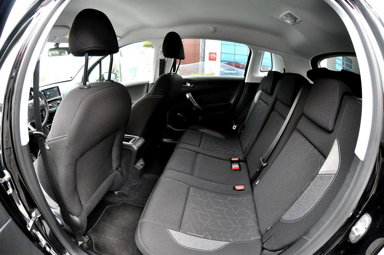 Peugeot 2008 - Zdjęcie 9
