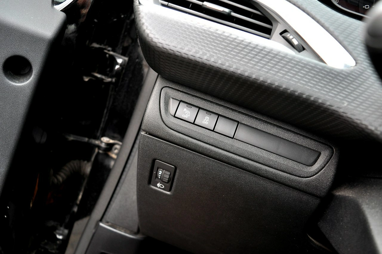 Peugeot 2008 - Zdjęcie 10