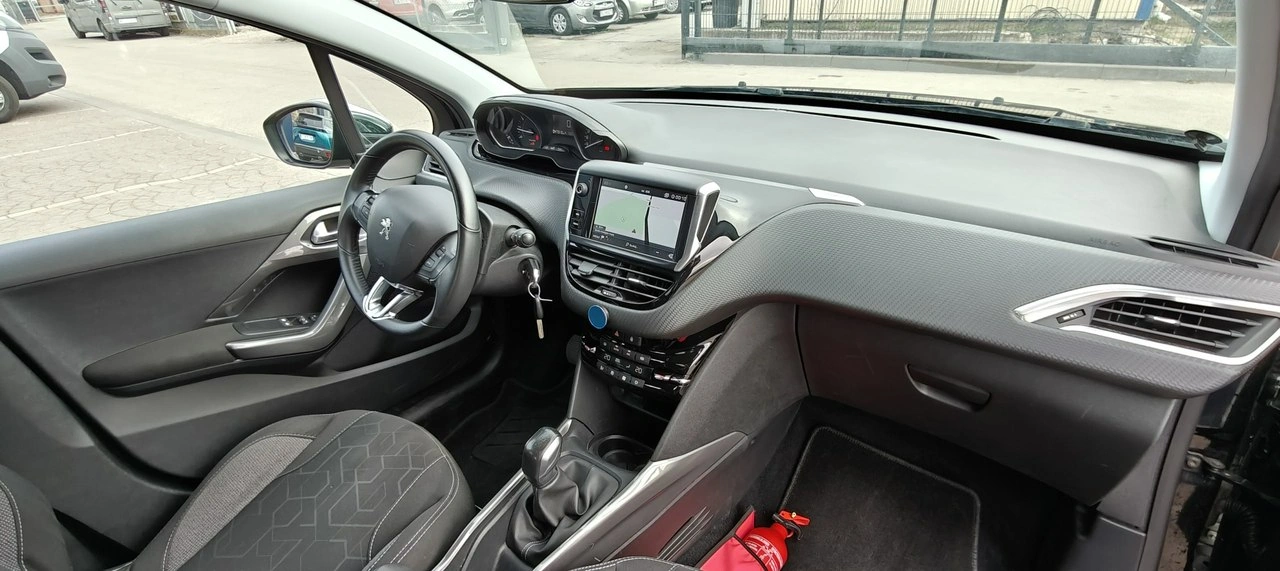 Peugeot 2008 - Zdjęcie 11