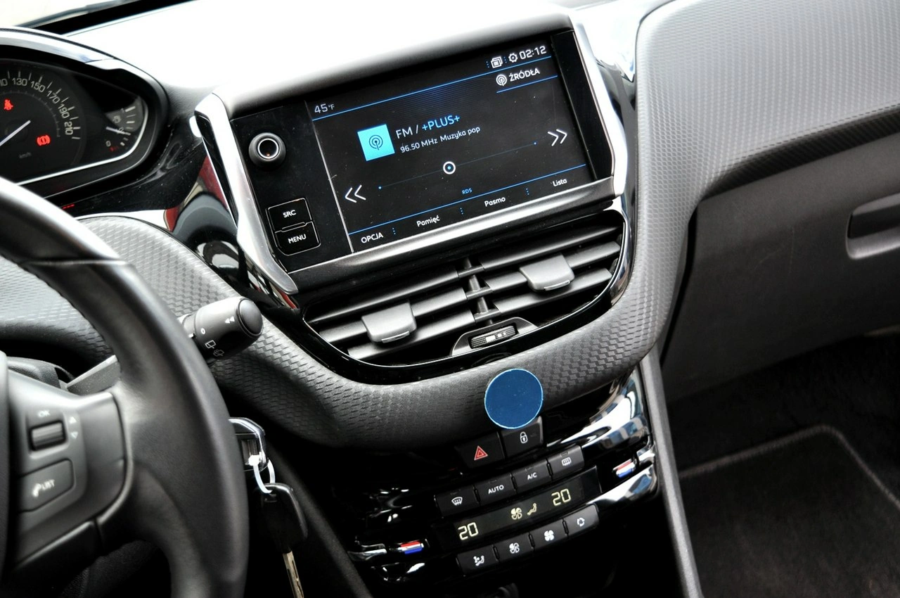 Peugeot 2008 - Zdjęcie 13