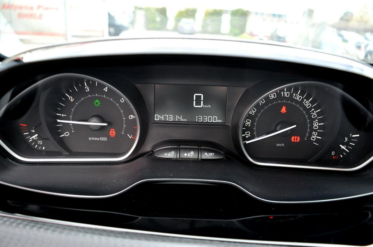 Peugeot 2008 - Zdjęcie 26