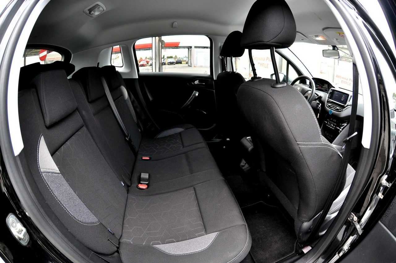Peugeot 2008 - Zdjęcie 8