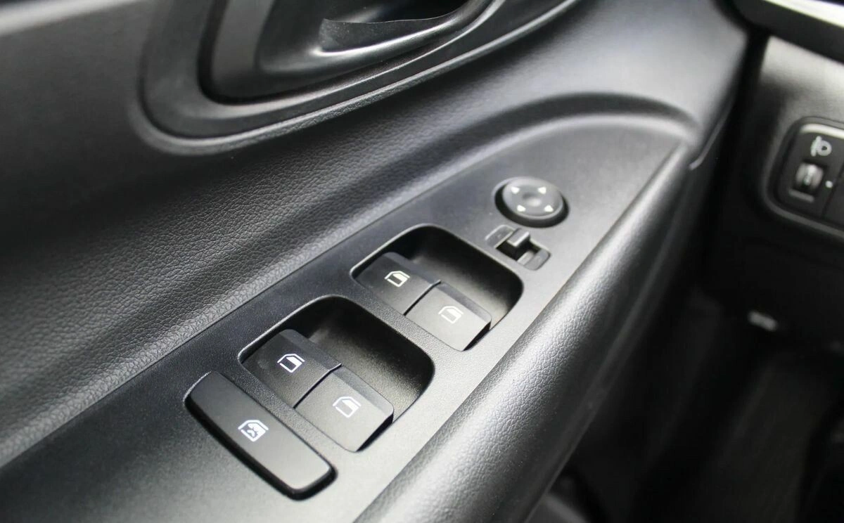 Hyundai i20 - Zdjęcie 10