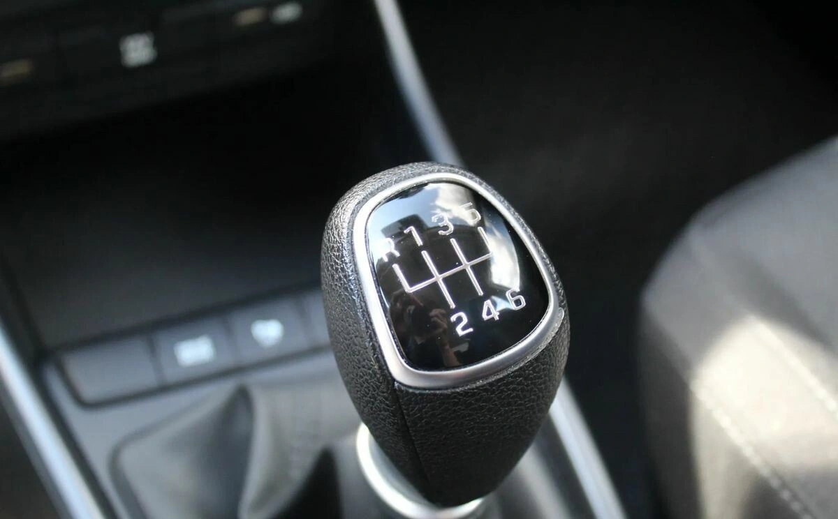 Hyundai i20 - Zdjęcie 17