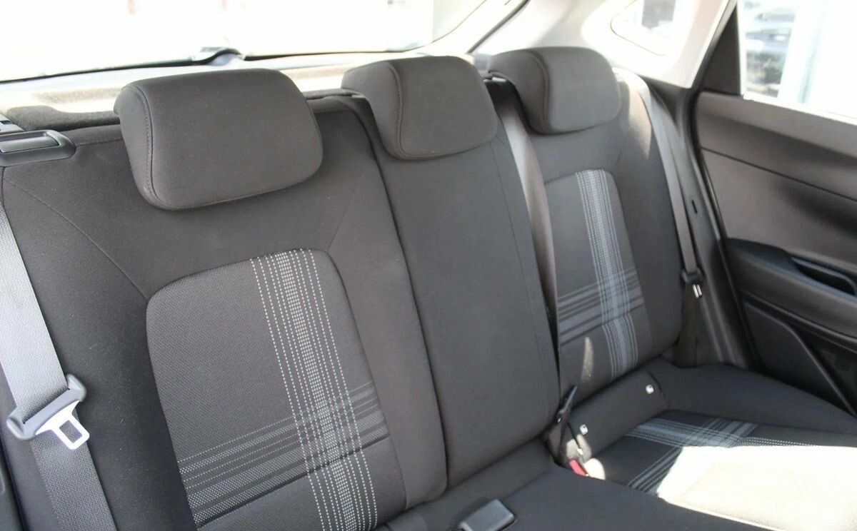 Hyundai i20 - Zdjęcie 24