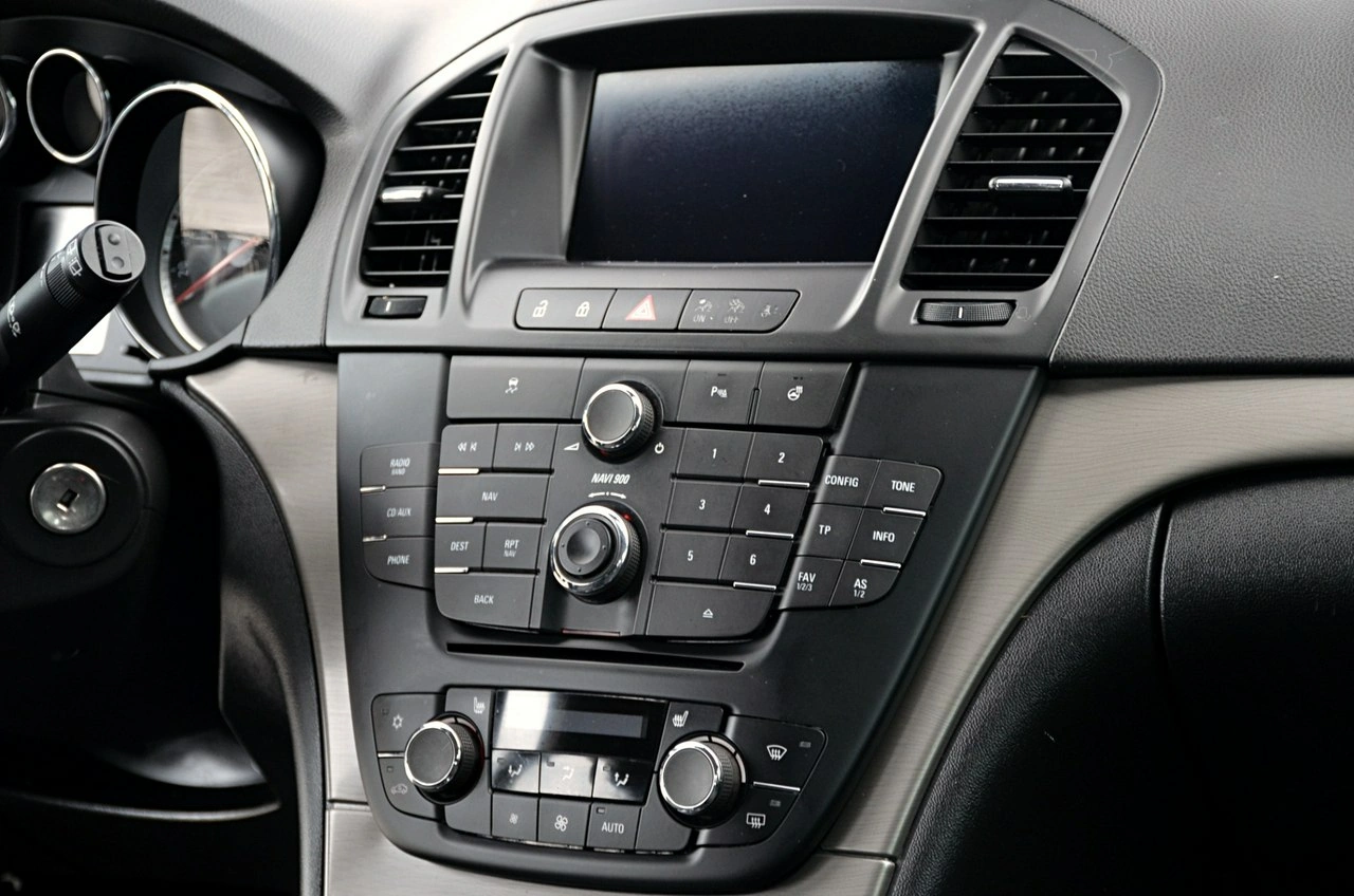 Opel Insignia - Zdjęcie 16