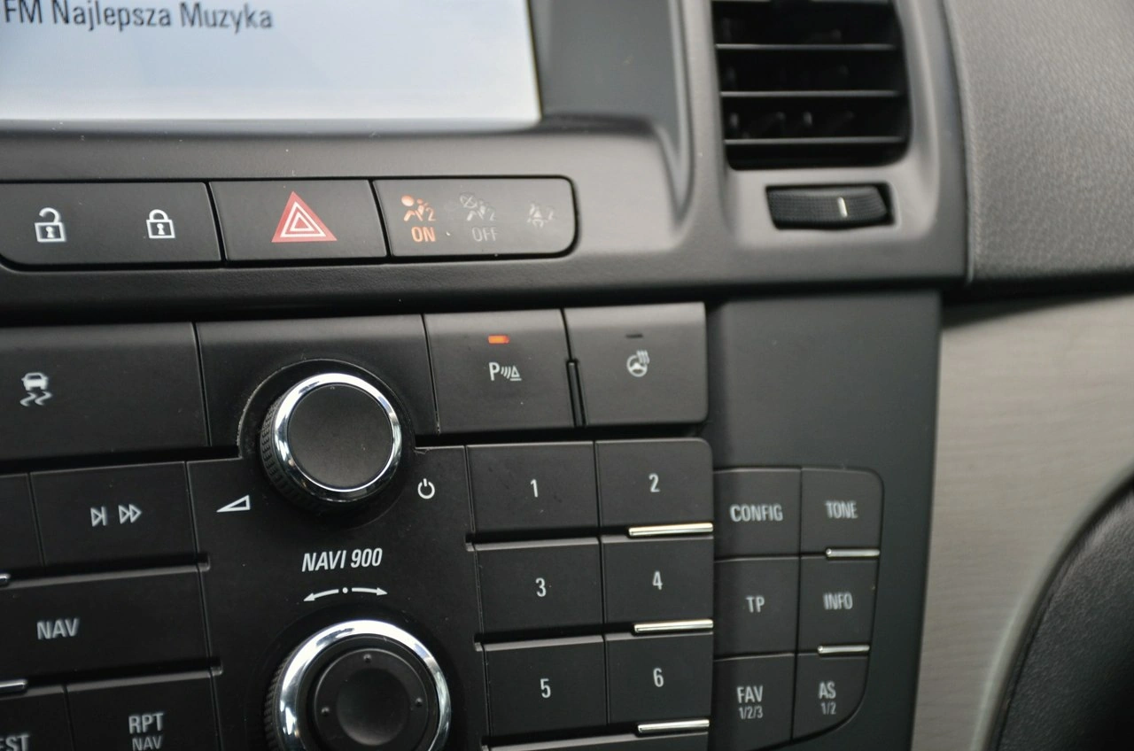 Opel Insignia - Zdjęcie 18