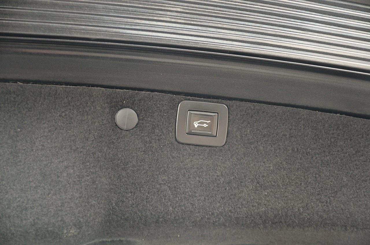 Opel Insignia - Zdjęcie 20