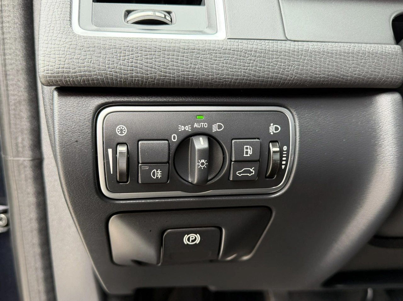 Volvo XC 60 - Zdjęcie 31