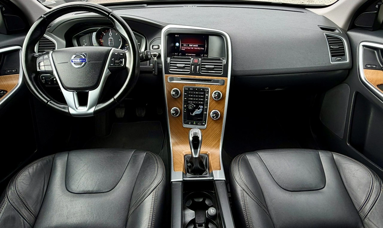 Volvo XC 60 - Zdjęcie 10