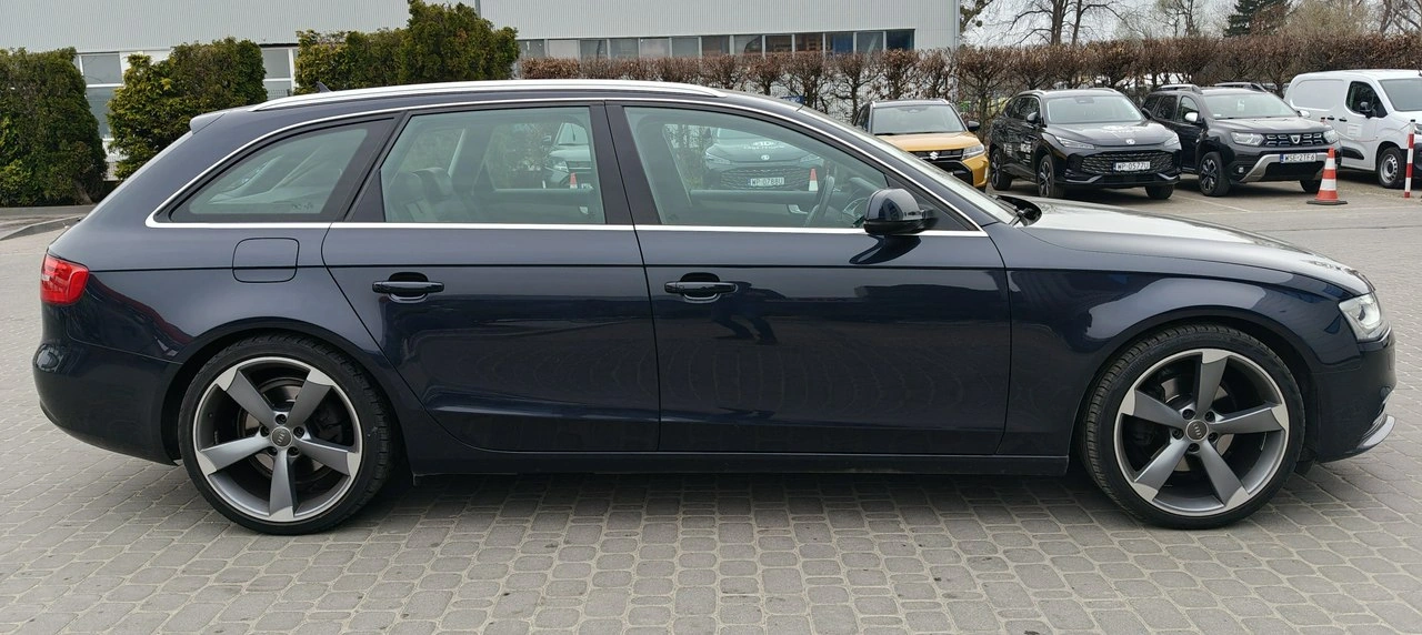 Audi A4 - Zdjęcie 11