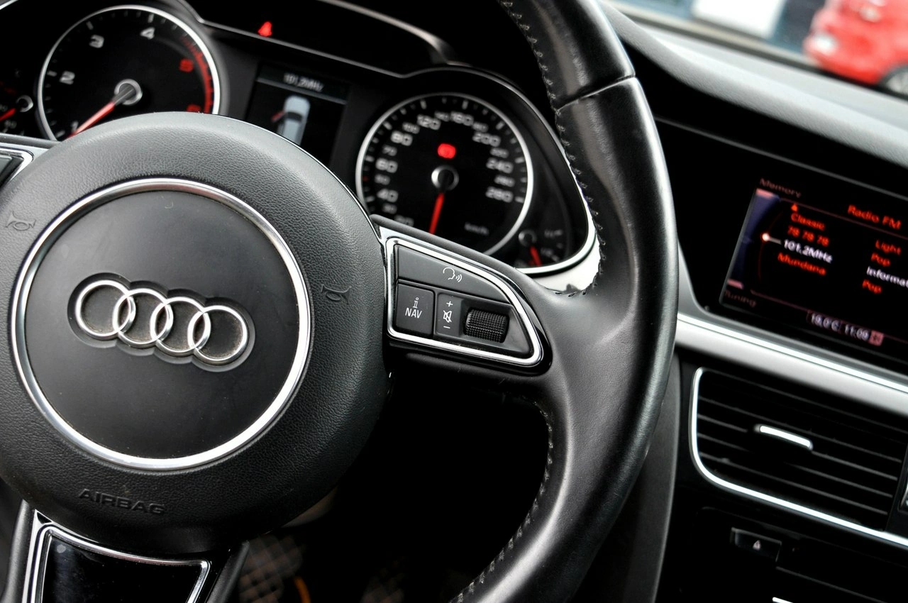 Audi A4 - Zdjęcie 13