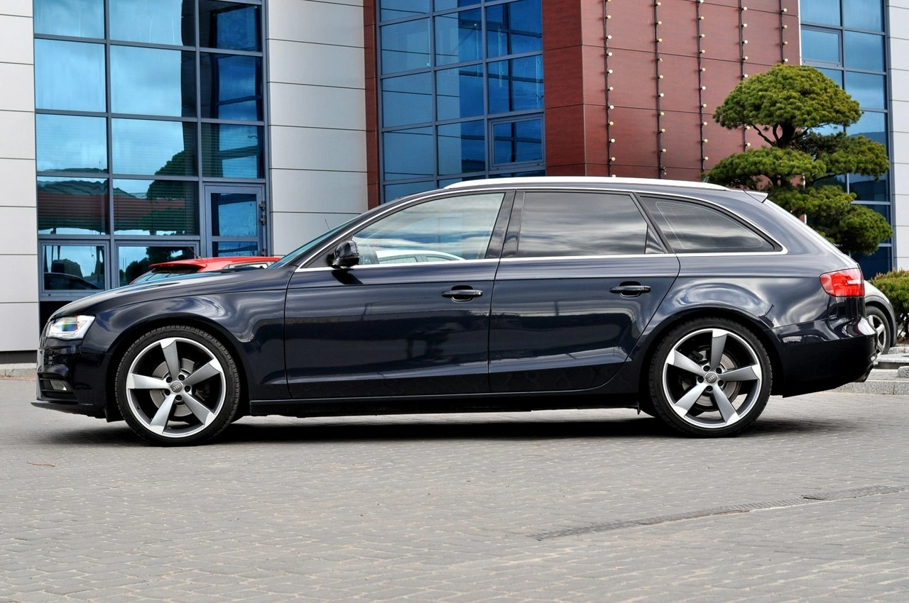 Audi A4 - Zdjęcie 32