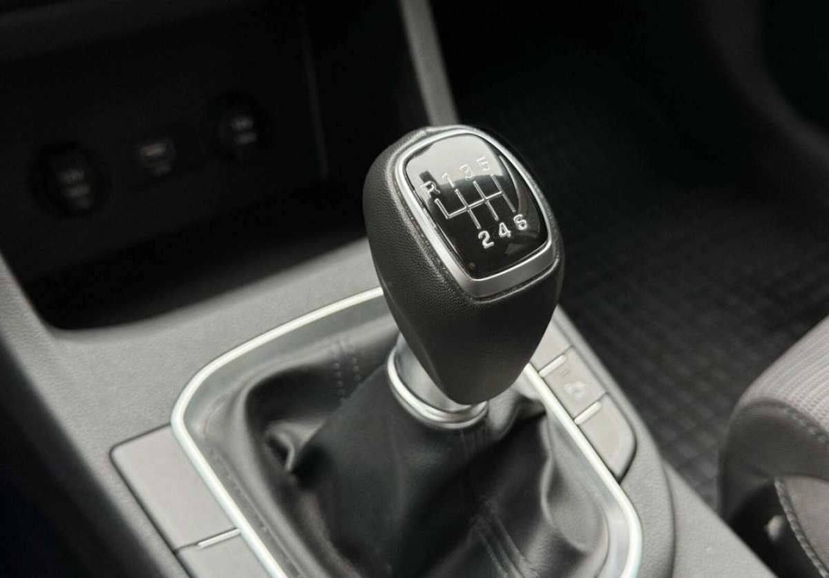 Hyundai i30 - Zdjęcie 19