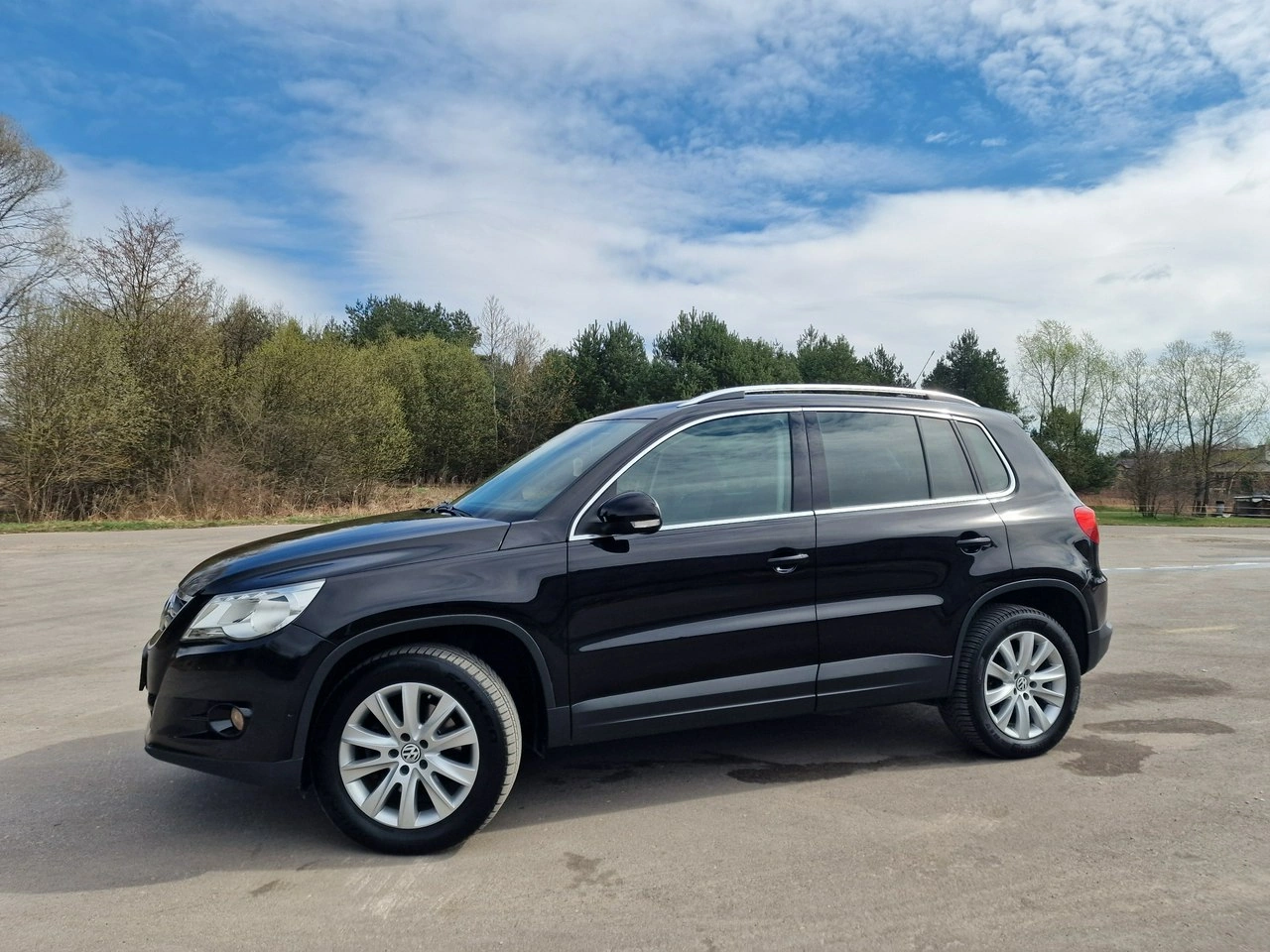 Volkswagen Tiguan - Zdjęcie 11