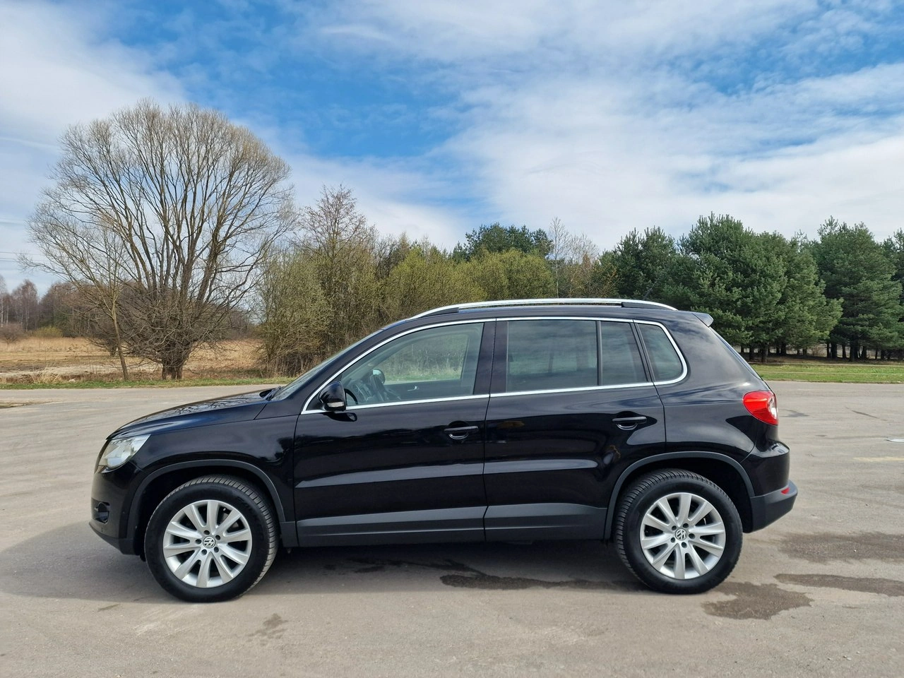 Volkswagen Tiguan - Zdjęcie 12