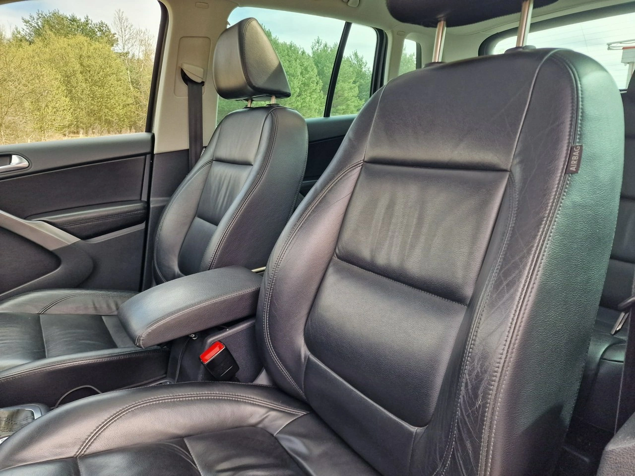 Volkswagen Tiguan - Zdjęcie 16