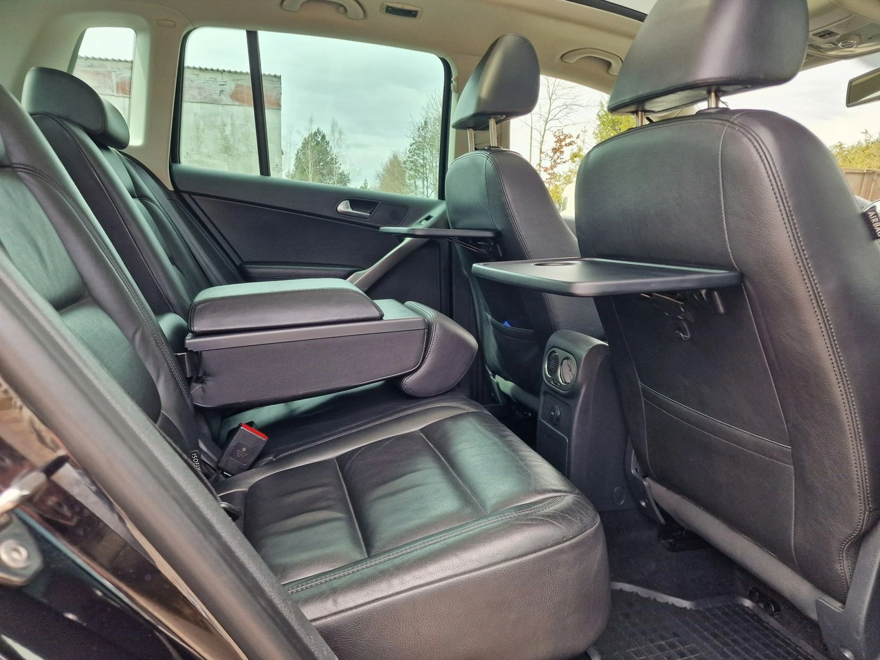 Volkswagen Tiguan - Zdjęcie 18