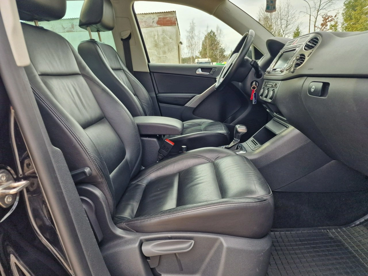 Volkswagen Tiguan - Zdjęcie 20