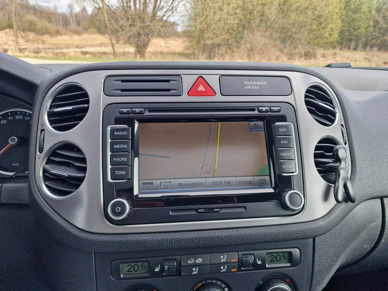 Volkswagen Tiguan - Zdjęcie 21