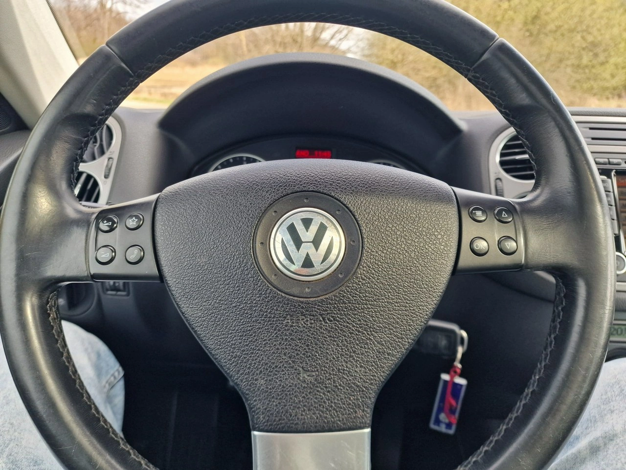 Volkswagen Tiguan - Zdjęcie 26