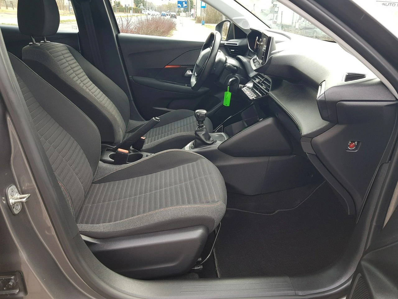 Peugeot 208 - Zdjęcie 16