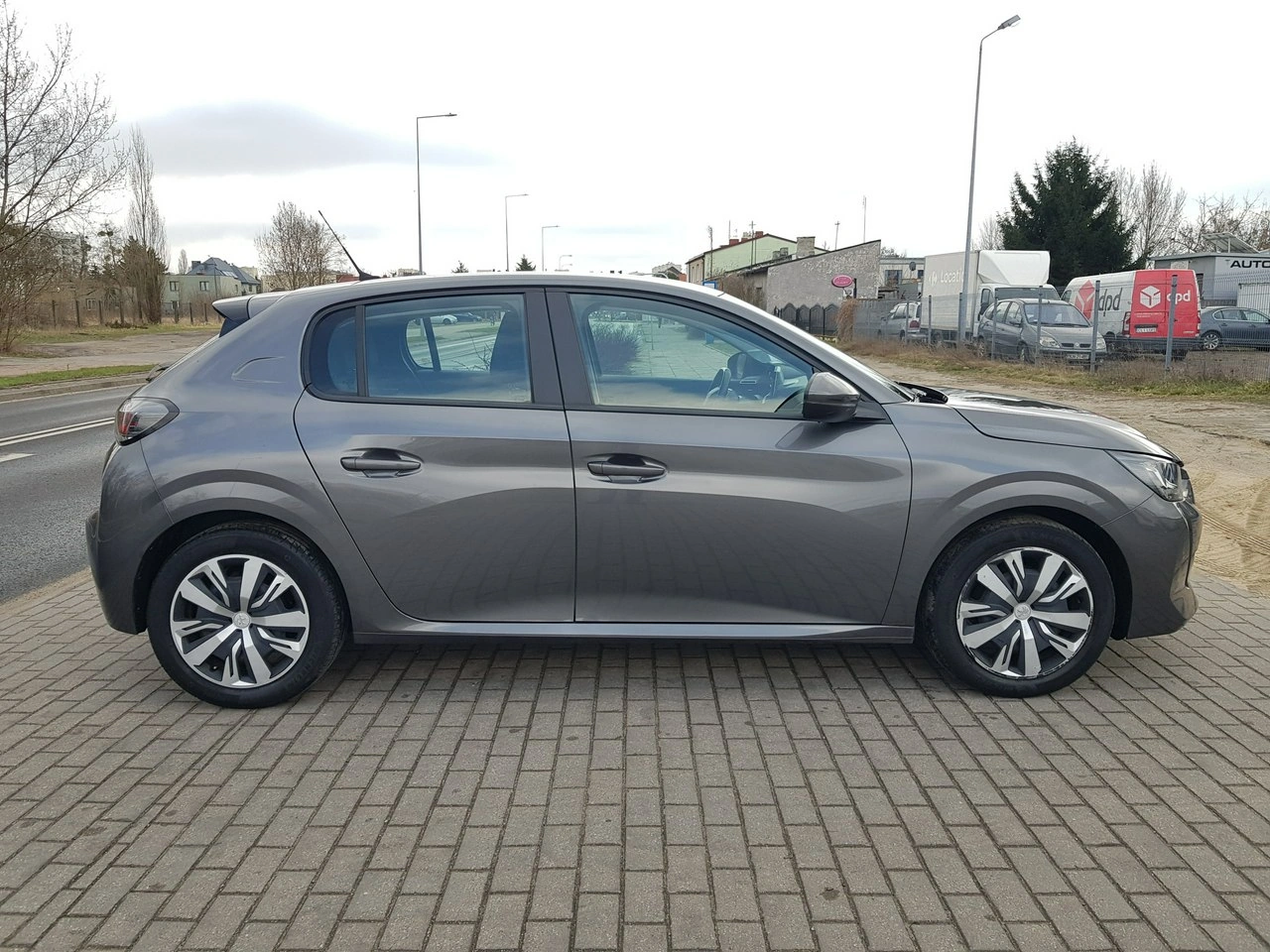 Peugeot 208 - Zdjęcie 3