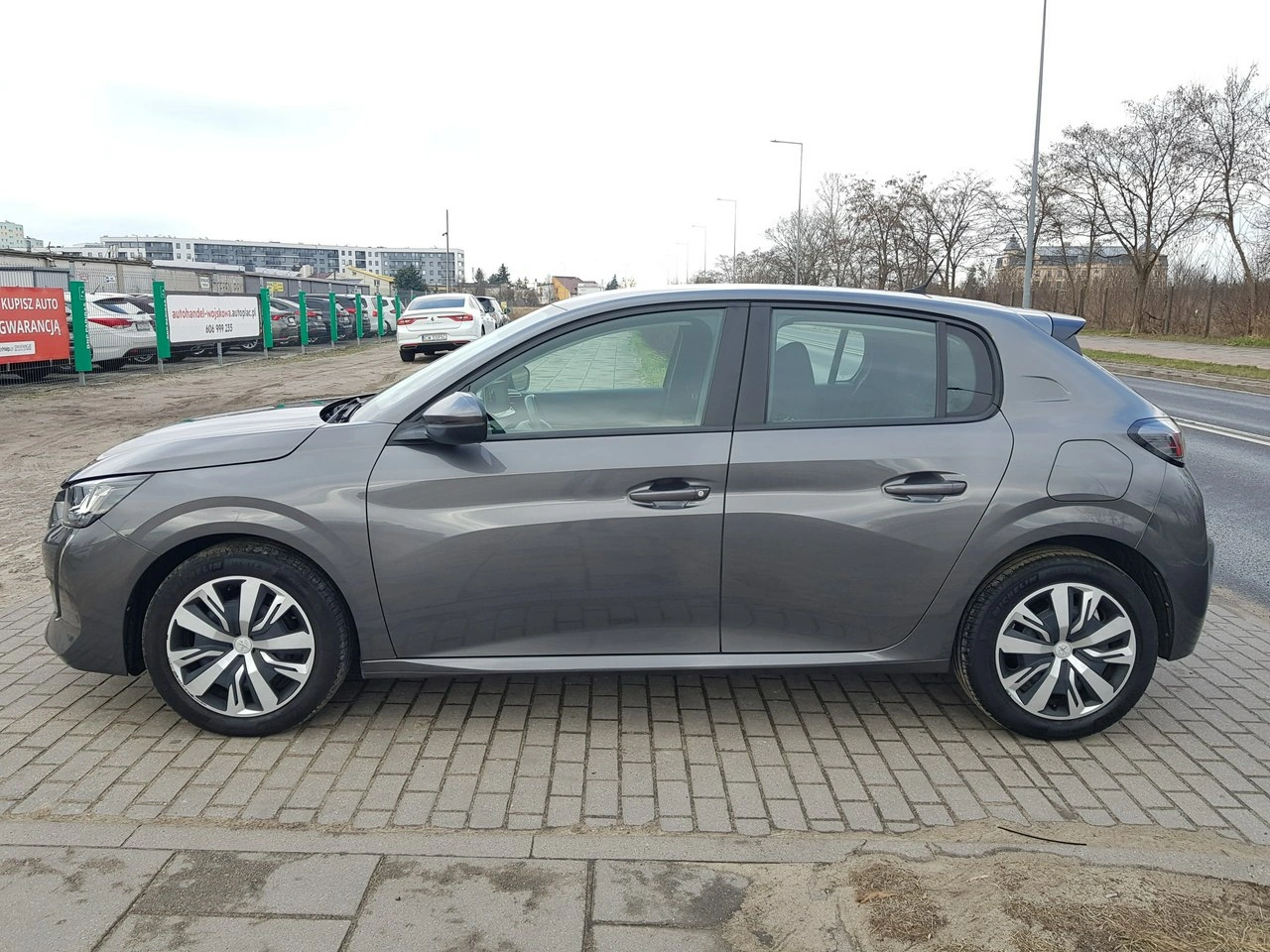 Peugeot 208 - Zdjęcie 7