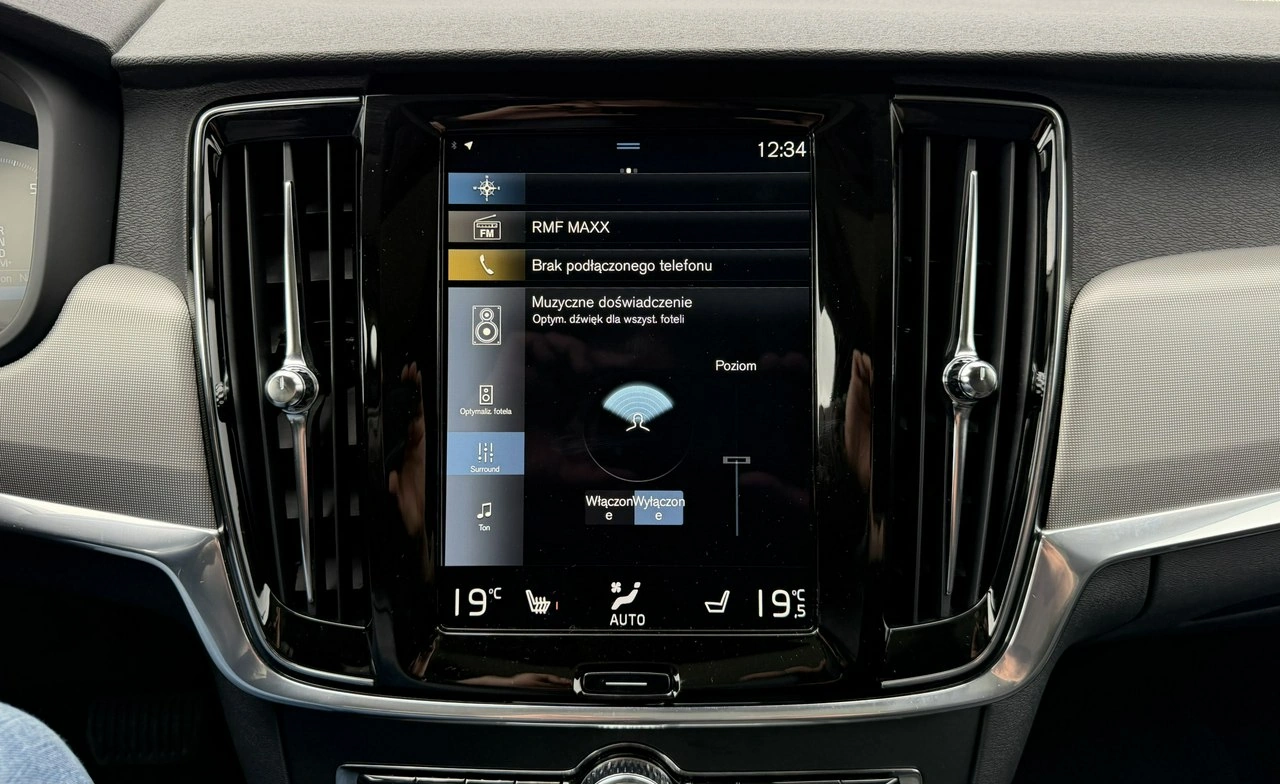 Volvo V90 - Zdjęcie 32