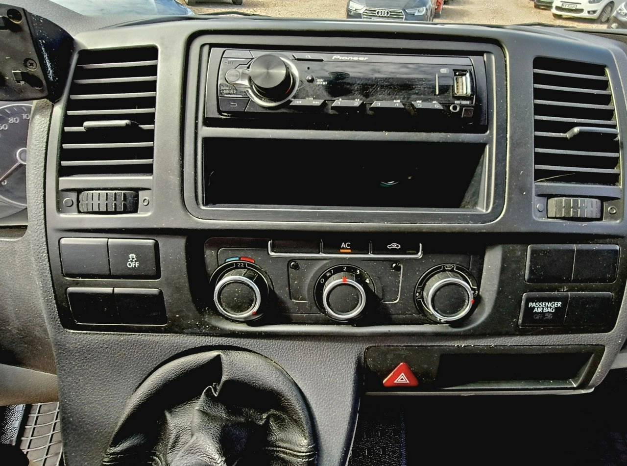 Volkswagen Transporter - Zdjęcie 14