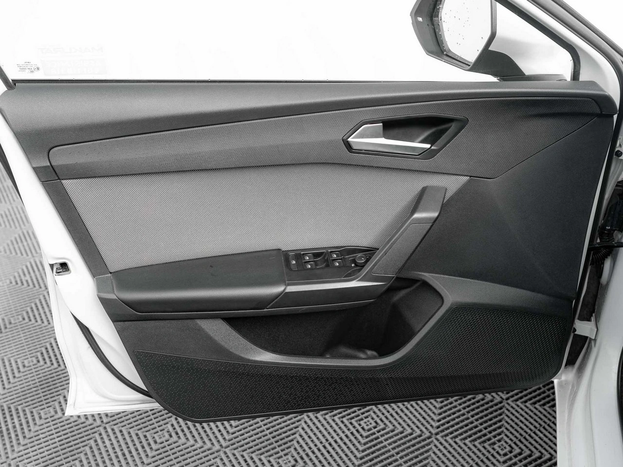 Seat Leon - Zdjęcie 10