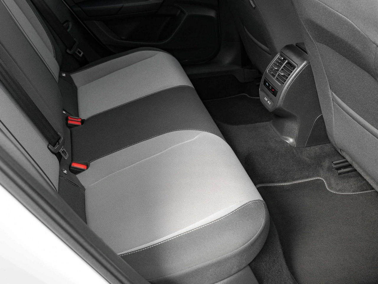 Seat Leon - Zdjęcie 28