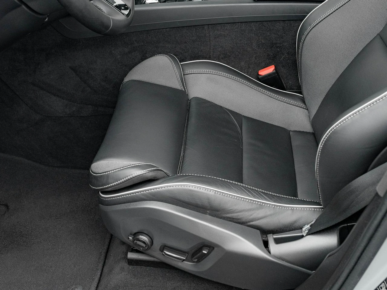 Volvo XC 60 - Zdjęcie 12