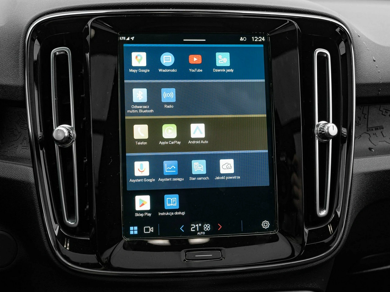 Volvo XC 40 - Zdjęcie 18