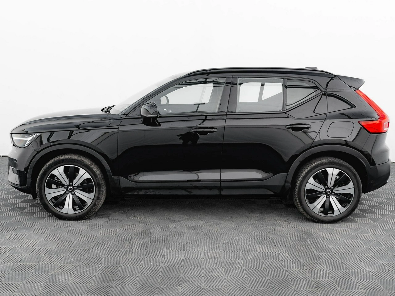 Volvo XC 40 - Zdjęcie 8