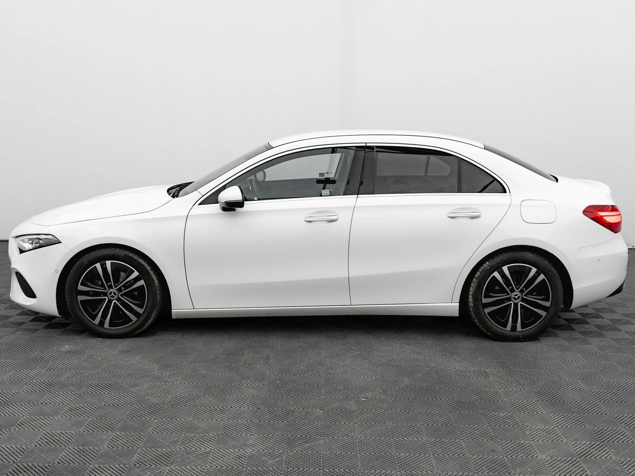 Mercedes A 200 - Zdjęcie 8