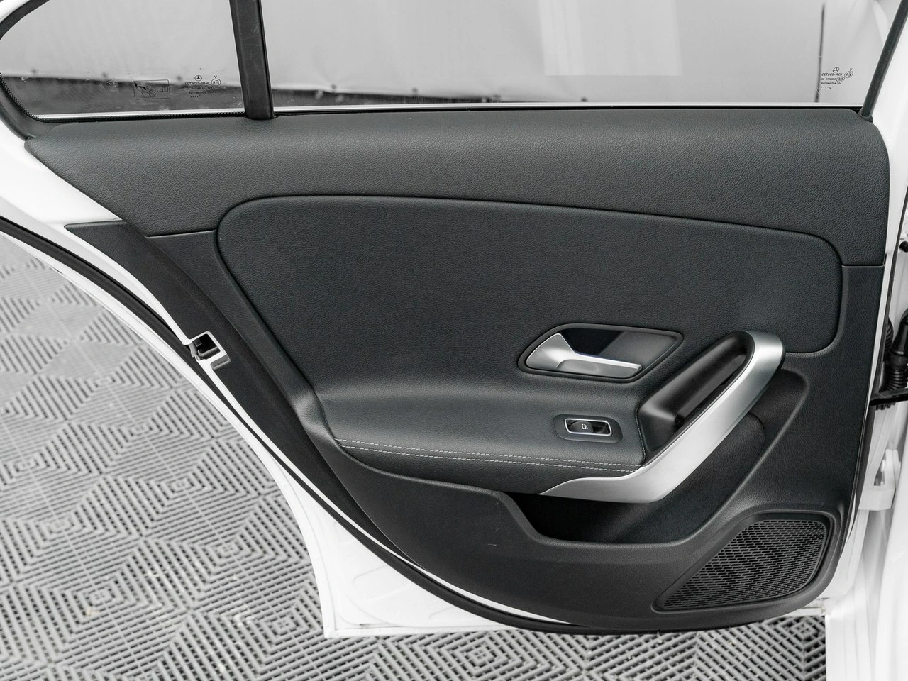 Mercedes A 200 - Zdjęcie 17