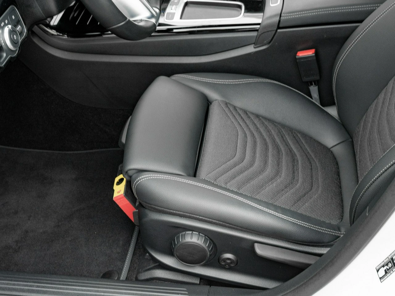 Mercedes A 200 - Zdjęcie 11