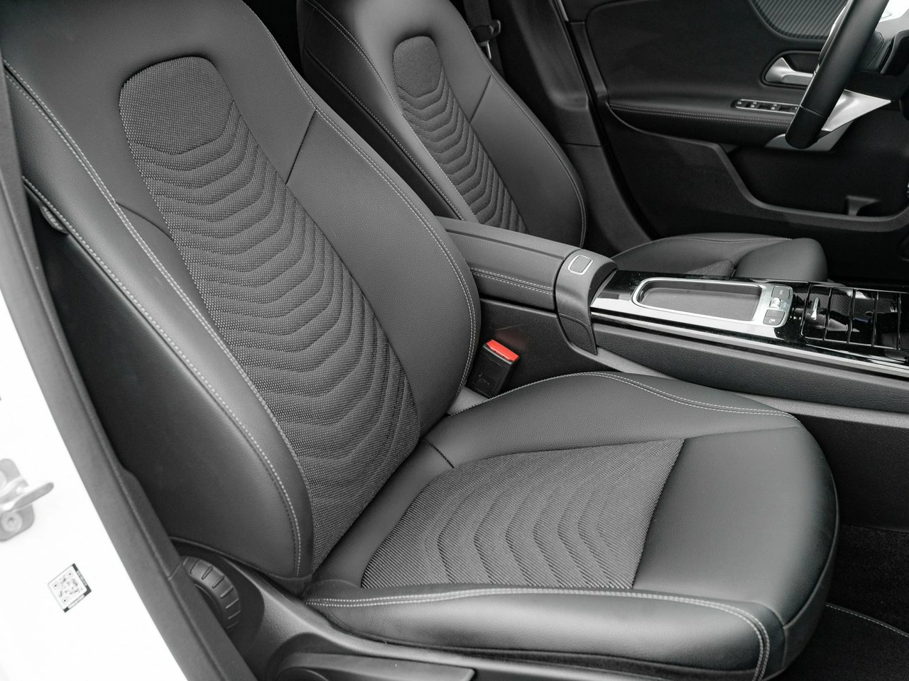 Mercedes A 200 - Zdjęcie 23