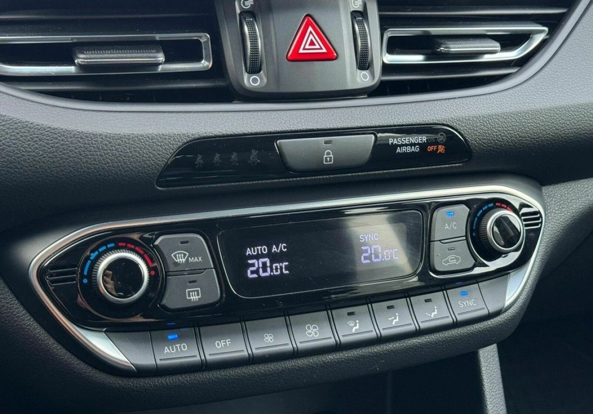 Hyundai i30 - Zdjęcie 17