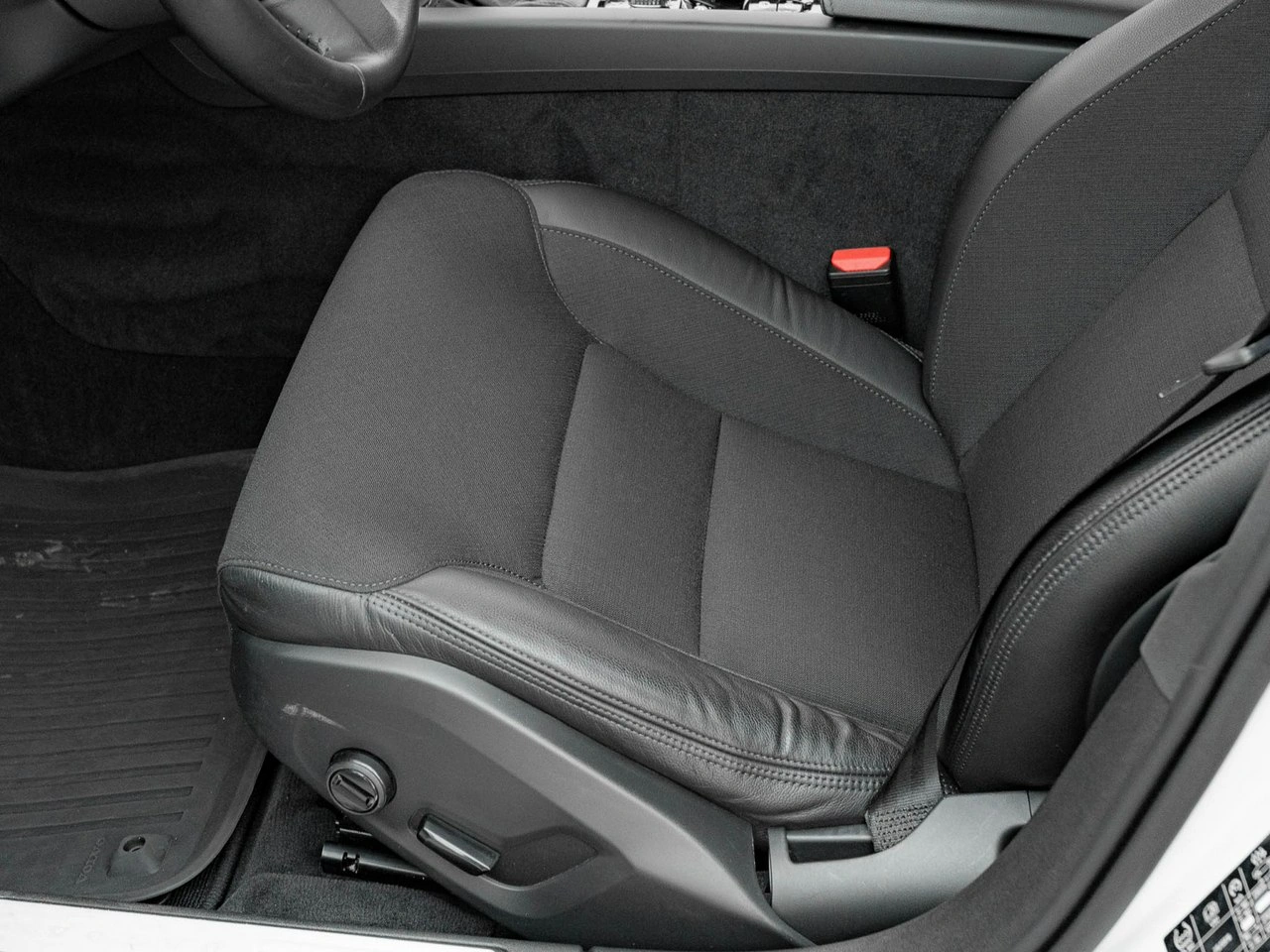 Volvo V60 Cross Country - Zdjęcie 12